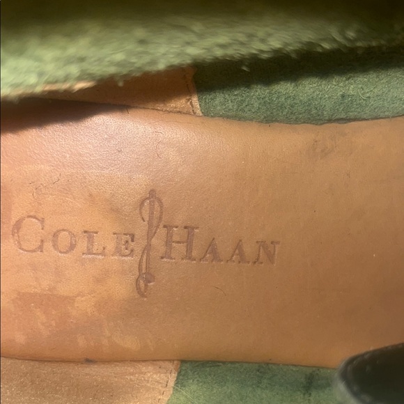 Cole Haan Green Chukka Boots with Minimalist Elegance - Picture 2 of 10